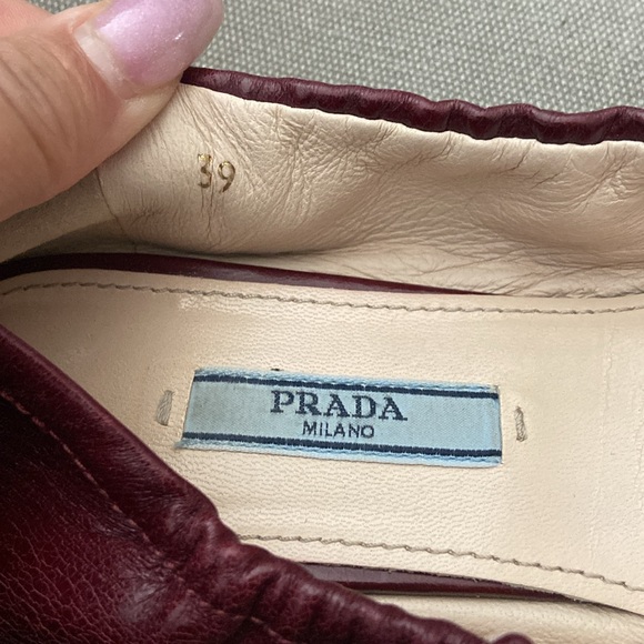PRADA Burgundy/Black Colorblock Ballerina Flats sz 39 - Picture 7 of 7